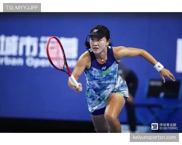 朱琳训练完啃鸡腿的样子，和赛场上那个冷面杀手真是同一个人？